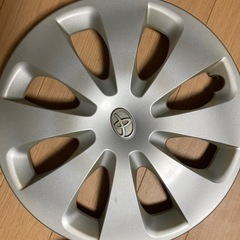 トヨタ アクア ホイールキャップx4の画像