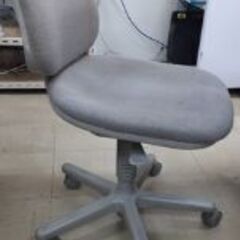 事務用回転イス　無料