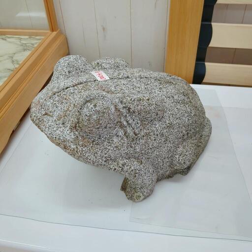 カエルの石像☆お庭、縁起物、置物【浜村鹿野温泉ICから3分 買取本舗 宮本リサイクル 営業時間9～19時 定休日水曜のみ←連絡できませんm(_ _)m】