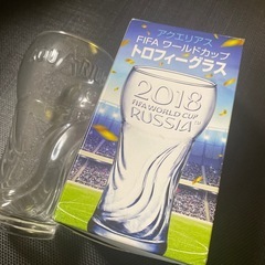 5個で¥300 FIFA ワールドカップトロフィーグラス
