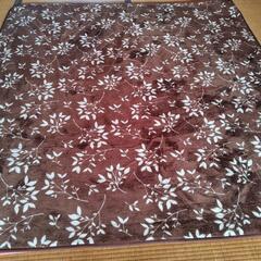 ホットカーペットとカバー　シャープ製の画像