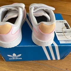 adidas ベビーシューズ GY1174 150サイズ ホワイト/ピンクの画像