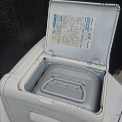 11/19●２０１２年　ブルヒーター　石油ファンヒーター　ＦＷ－３２８Ｓの画像