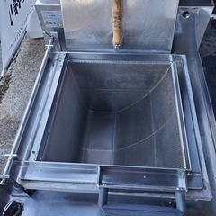 茹で麺機　中古厨房機器　LPガスの画像
