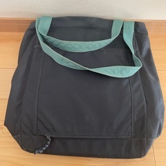 パタゴニア　カバンの画像
