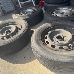 タイヤ4本セット　NEXEN 