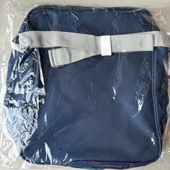 肩掛けバックの画像