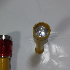 ◆【中古】《懐中電灯・２本組》　　●災害等の御準備に、いくつ有っても便利です。♪　　の画像