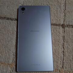 Xperia Z5 so-01H 中古の画像