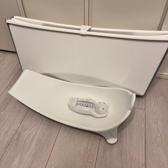 STOKKE（ストッケ）ベビーバス   温度計付き