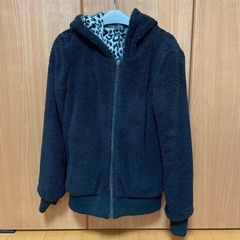 リバーシブル　豹柄　
ジャケットの画像