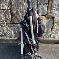 コンビ　ベビーカーの画像