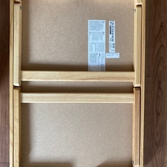 IKEA ベッドテーブルの画像