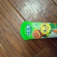 アンパンマンの歯磨き粉　メロン味