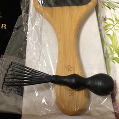 8月処分　最終値　LOYIR ヘアブラシ ブラシクリーナー付き レディースの画像