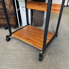 【美品‼️】便利♪ 60cm幅パソコンデスク キャスター付き パソコンラック 木目調ブラウン♪の画像