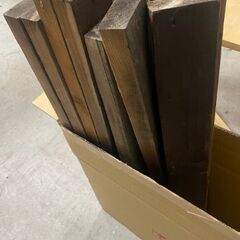 あげます　木材　2×4木材　長さ約1ｍ　13本セット　引き取りに来れる方限定の画像