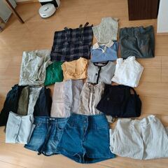 ワンピース、シャツ、ズボンなどまとめ売り