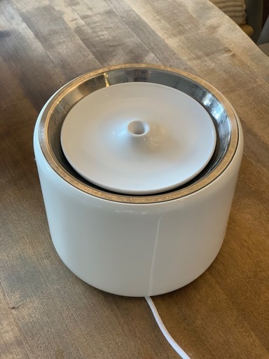 ペット用自動給水器