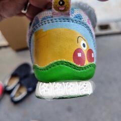 アンパンマンシューズの画像