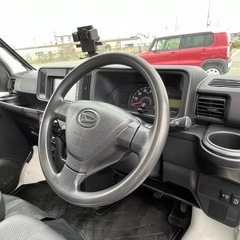 【車検整備付き】令和2年　ダイハツ　ハイゼットカーゴ　ETC バックカメラ　ナビ　TV スライドドア　アイドリングストップ　エアコンの画像