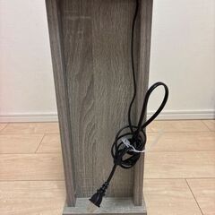 （ほぼ未使用）電源付き⭐︎サイドデーブルの画像