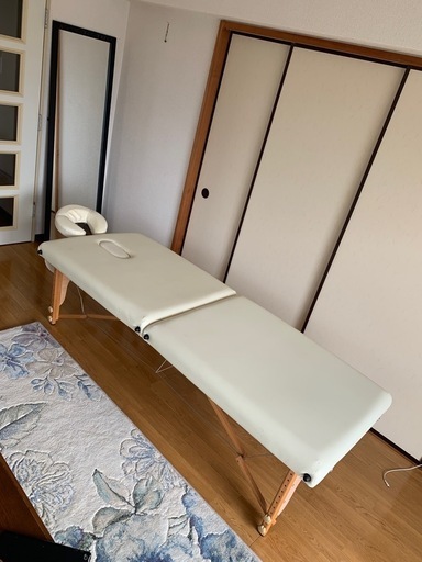 折りたたみマッサージベッド