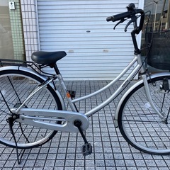 【26インチ自転車】美品❗️変速なし　リヤタイヤ、前カゴ、鍵新品...