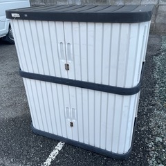 屋外　プラスチック　ロッカー