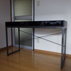 ガラス天板　デスク　ブラック　引き出し付き　配達設置対応　学習机やPCデスクに♪の画像