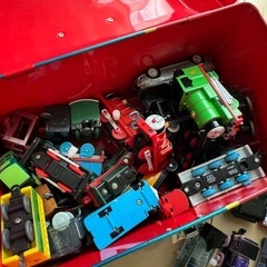【受付終了】トーマストミカ・車のトミカ等詰め合わせの画像