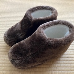 暖かいルームシューズ ボアブーツ モカブーツ 室内履き　レディス