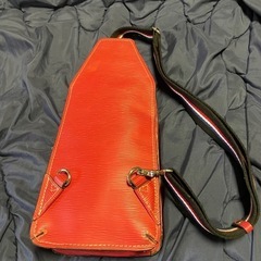 肩掛けショルダーバッグ
の画像