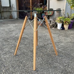 カフェテーブル 円形 ガラス  丸テーブル ダイニングテーブル 木脚 食卓テーブル ラウンドテーブル モダン センターテーブル おしゃれ インテリア テーブル ガラステーブル　の画像