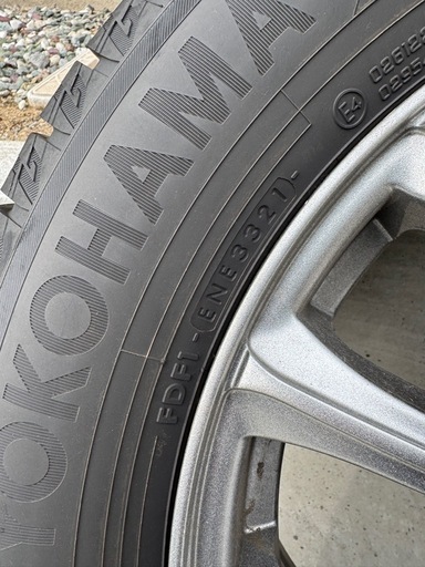 215/60R16 スタッドレス&アルミホイール4本