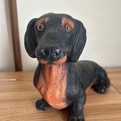 ダックスフントの置物の画像