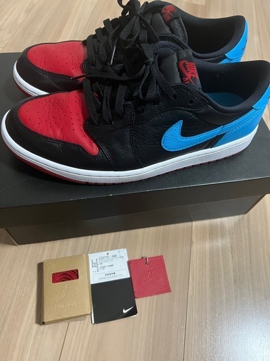 NIKE スニーカー