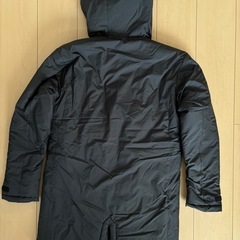新品☆ミズノ 中綿ハーフコート 黒 M サッカー フットサル 防寒着の画像