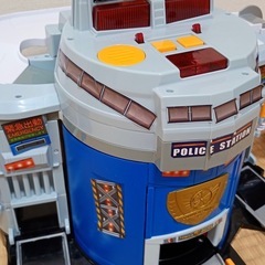 トミカのデラックスポリスステーションの画像