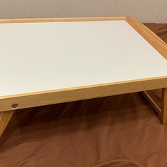 【IKEA】簡易的テーブルの画像