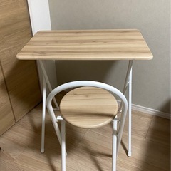 照明、机&イスの画像