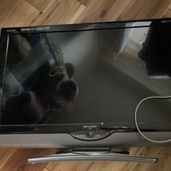 シャープ　AQUOS 液晶カラーテレビ