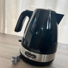 デロンギ　電気ケトル　ブラック