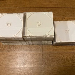【終了しました】CD・DVDケース×60個を差上げますの画像