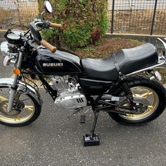 スズキ　GN125H カスタム　黒　旧車スタイル　吸い込みの画像