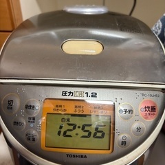 TOSHIBA 圧力IH1.2炊飯器　5.5合　RC-10LHE...
