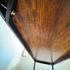 パソコンデスクの画像