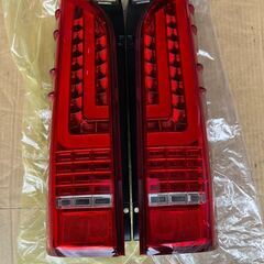 ■LED テールランプ→ ウインカー（左側）点滅が早いです。どな...