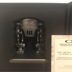 購入決まりました。最終値下げ★★激安レア★オークリーディスプレイロボティックストアフロントの画像
