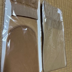 靴下タイプのストッキングふたつ